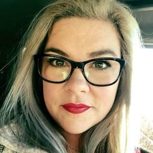 Meet your Posher, Stacy